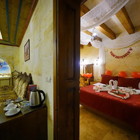 Balloon Cave Hotel Göreme