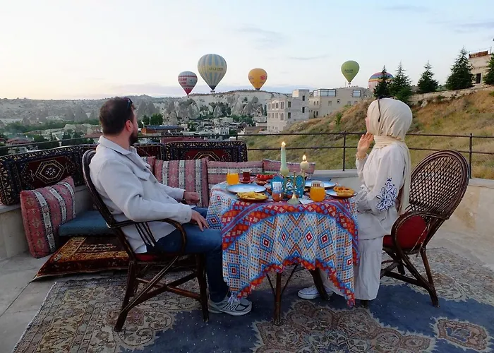 Balloon Cave 4* גורמה